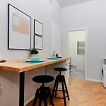 Monochrome Chic R61 Apartment *