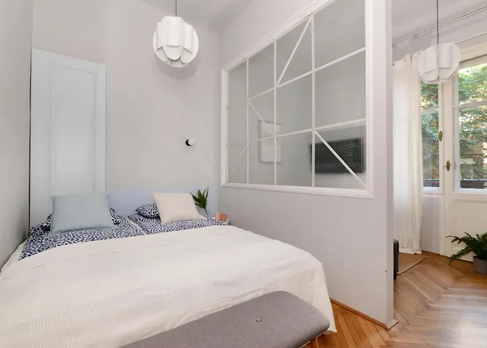 Apartamento Monochrome Chic R61 Budapeste